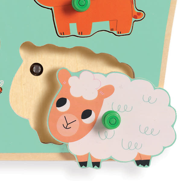 Puzzle musical Djeco Animais da Quinta com vaca, ovelha, cão, gato e pato, cada um emitindo o seu som característico ao ser encaixado.