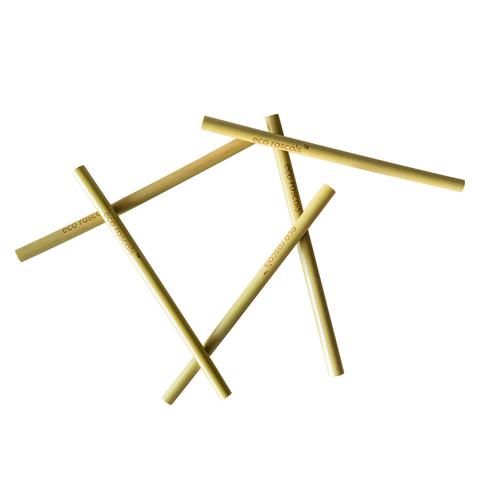 Palhinhas de bambu Eco Rascals dispostas em formato geométrico sobre fundo branco.