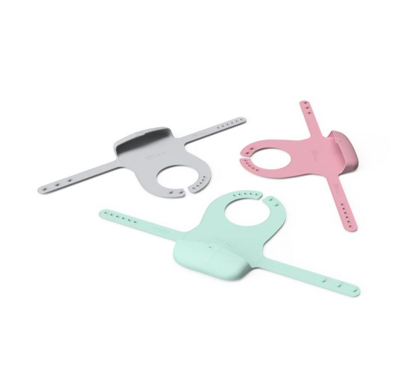 Babete de silicone Everyday Baby azul-claro, dobrável, com bolso apanhador de migalhas, ideal para refeições de bebé.