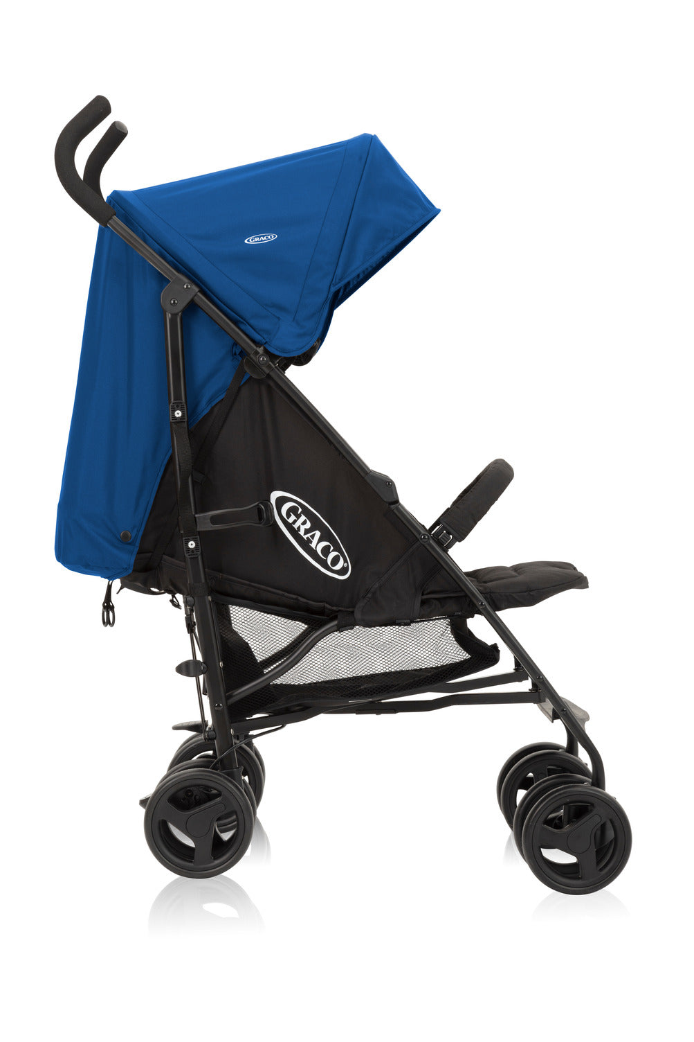 Carrinho Graco Travelite com assento reclinado na posição deitada (totalmente reclinado), adequado desde o nascimento.