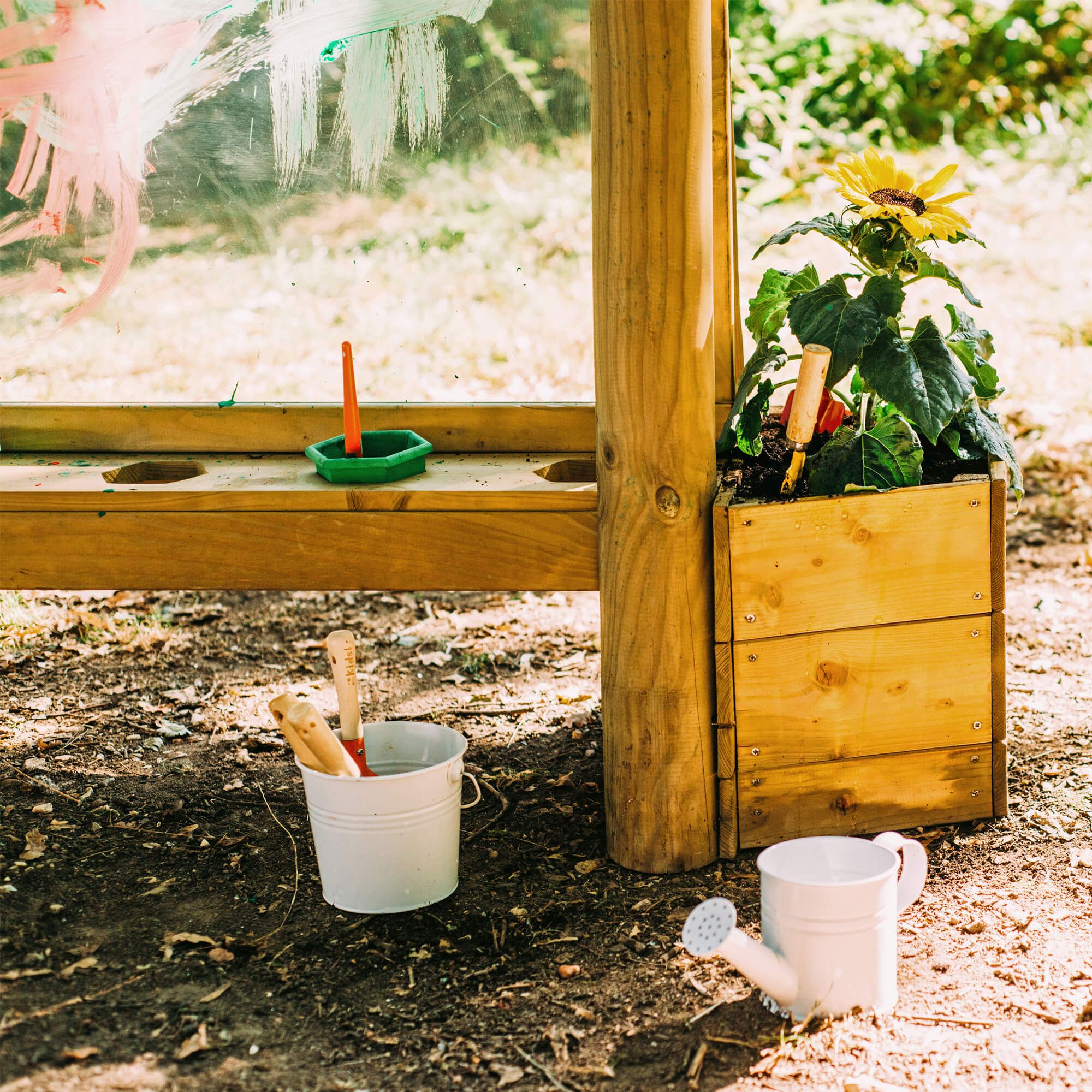 PLUM Discovery Easel Create and Paint