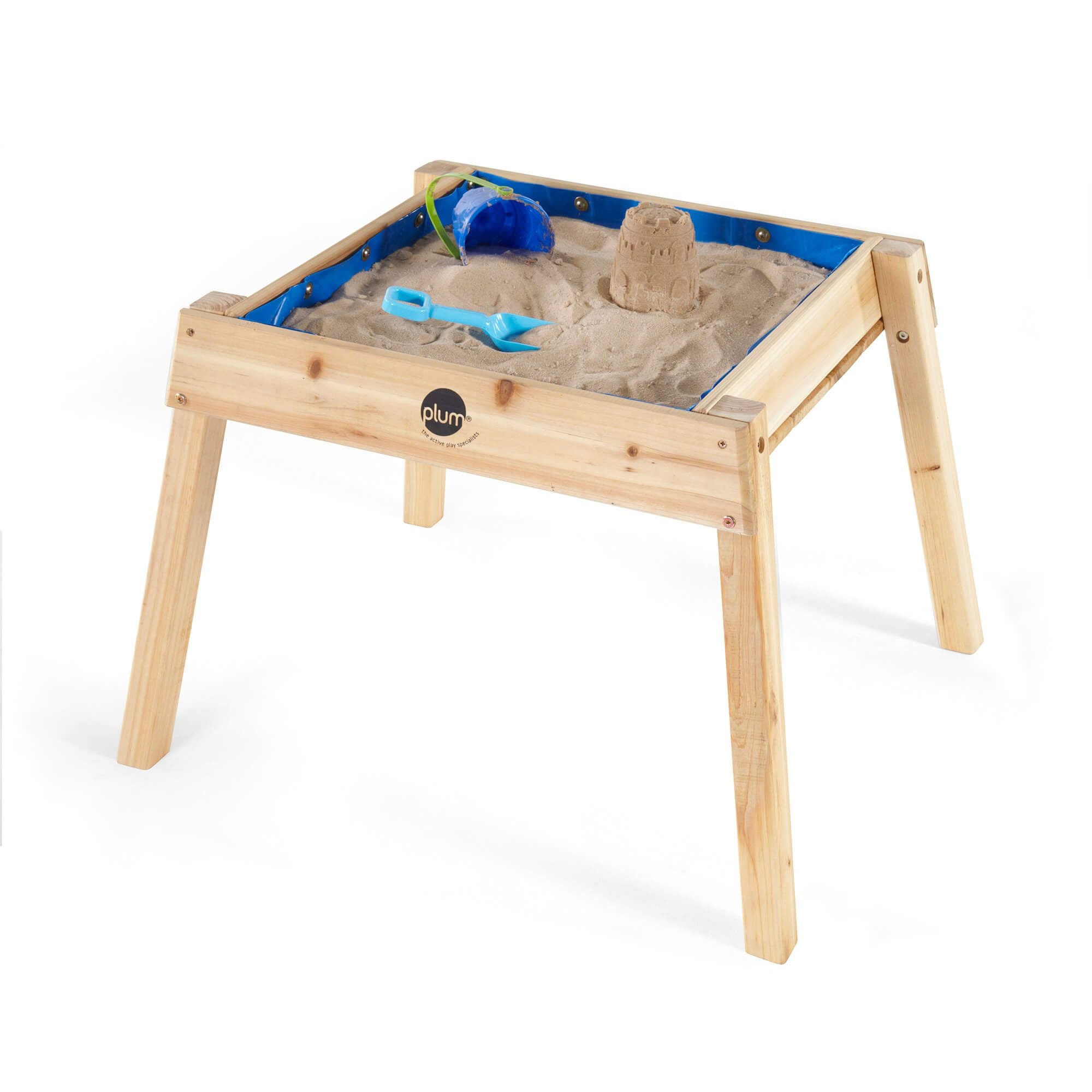 Mesa de madeira Plum multiusos para ar livre, com um forro azul preenchido com areia e brinquedos de praia.
