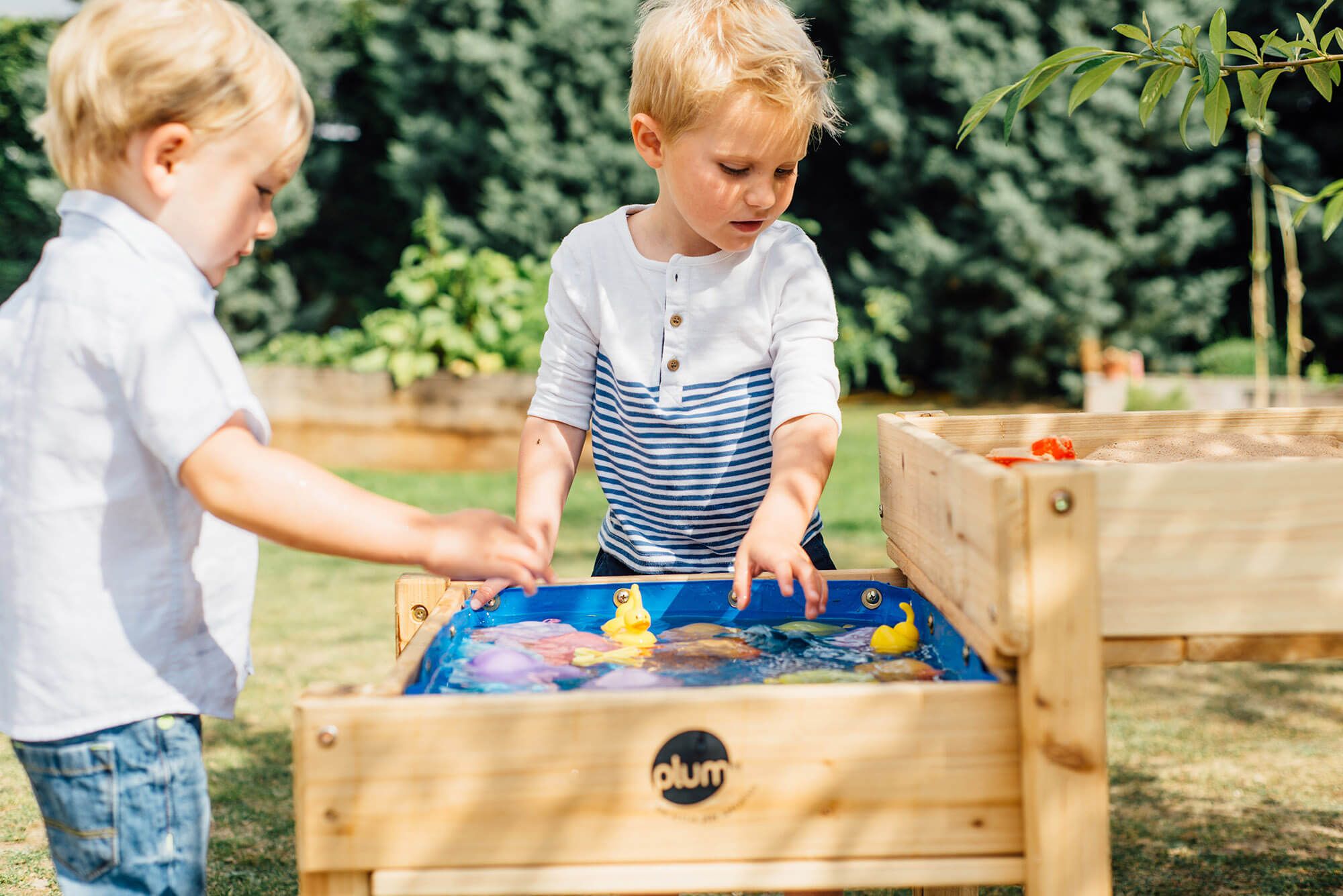 PLUM Juego de Mesas Cuadradas de Madera para Arena y Agua