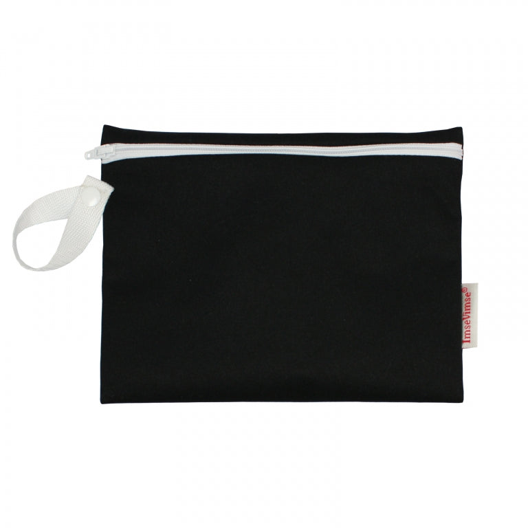 Saco reutilizavel Imsevimse em tom preto com fecho de correr branco.