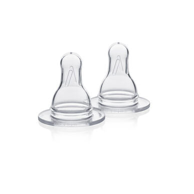 O biberão Medela com a tetina Calma acoplada, pronto para a alimentação do bebé.