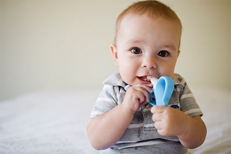 Mordedor Baby Banana azul de silicone seguro para bebés e crianças