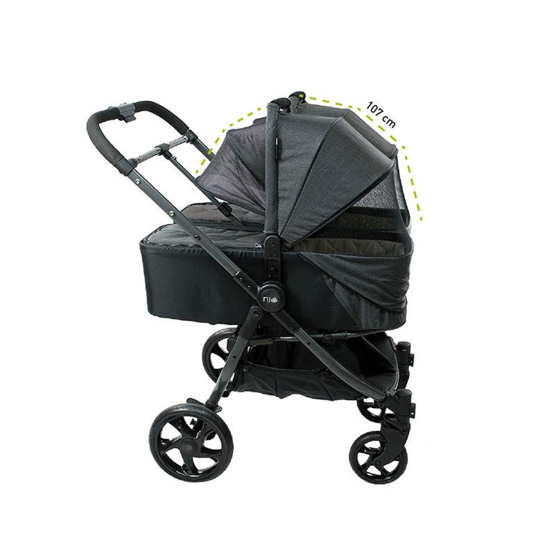 Alcofa individual Niu para recém-nascido, acolchoada e com capota protetora, destacando a versatilidade do sistema.