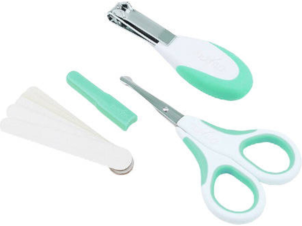 Conjunto Nuvita Baby Unhas com tesoura de pontas redondas, corta-unhas e cinco limas na embalagem original.