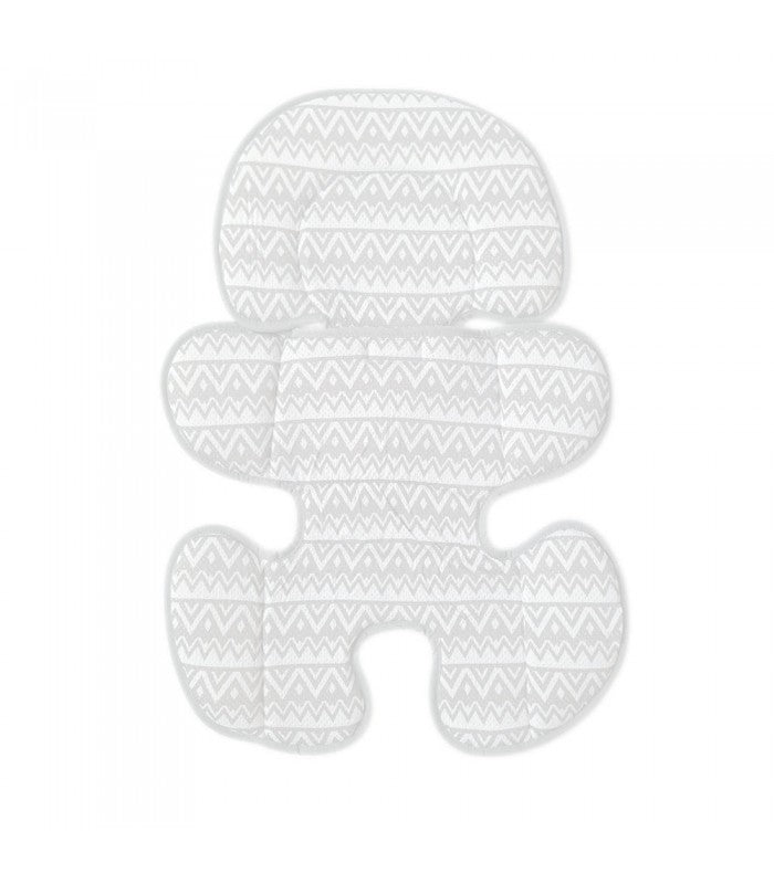 Capa redutora Olmitos universal em tecido 3D respirável cinzento, instalada num ovo de bebé, mostrando a circulação de ar.