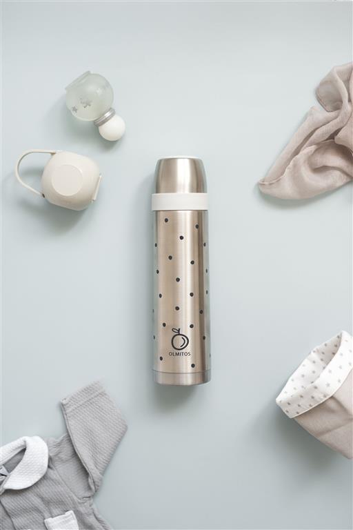 Termo Olmitos 500ml em aço inoxidável, aberto, mostrando o interior para enchimento de bebidas.