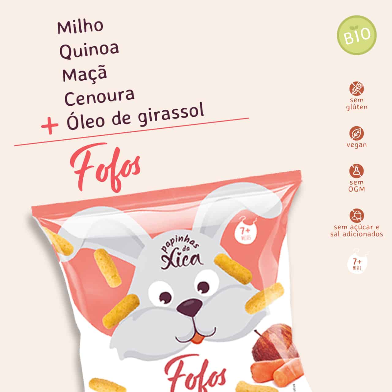 Bebé com mãos pequenas a segurar um Snack Fofo em forma de estrela, ilustrando a facilidade de agarre e o consumo autónomo, ideal para +7 meses.