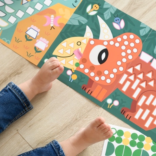 Poppik PANORAMA - poster with Dinosaur stickers 
