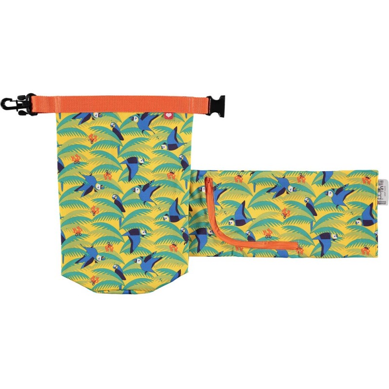 Saco Pop In e bolso com fecho em padrão tropical.