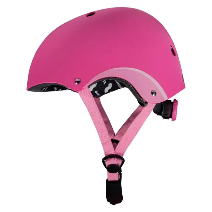 Detalhe do sistema de ajuste rotativo na parte traseira do capacete Shoko, permitindo o ajuste de 50 a 55 cm.