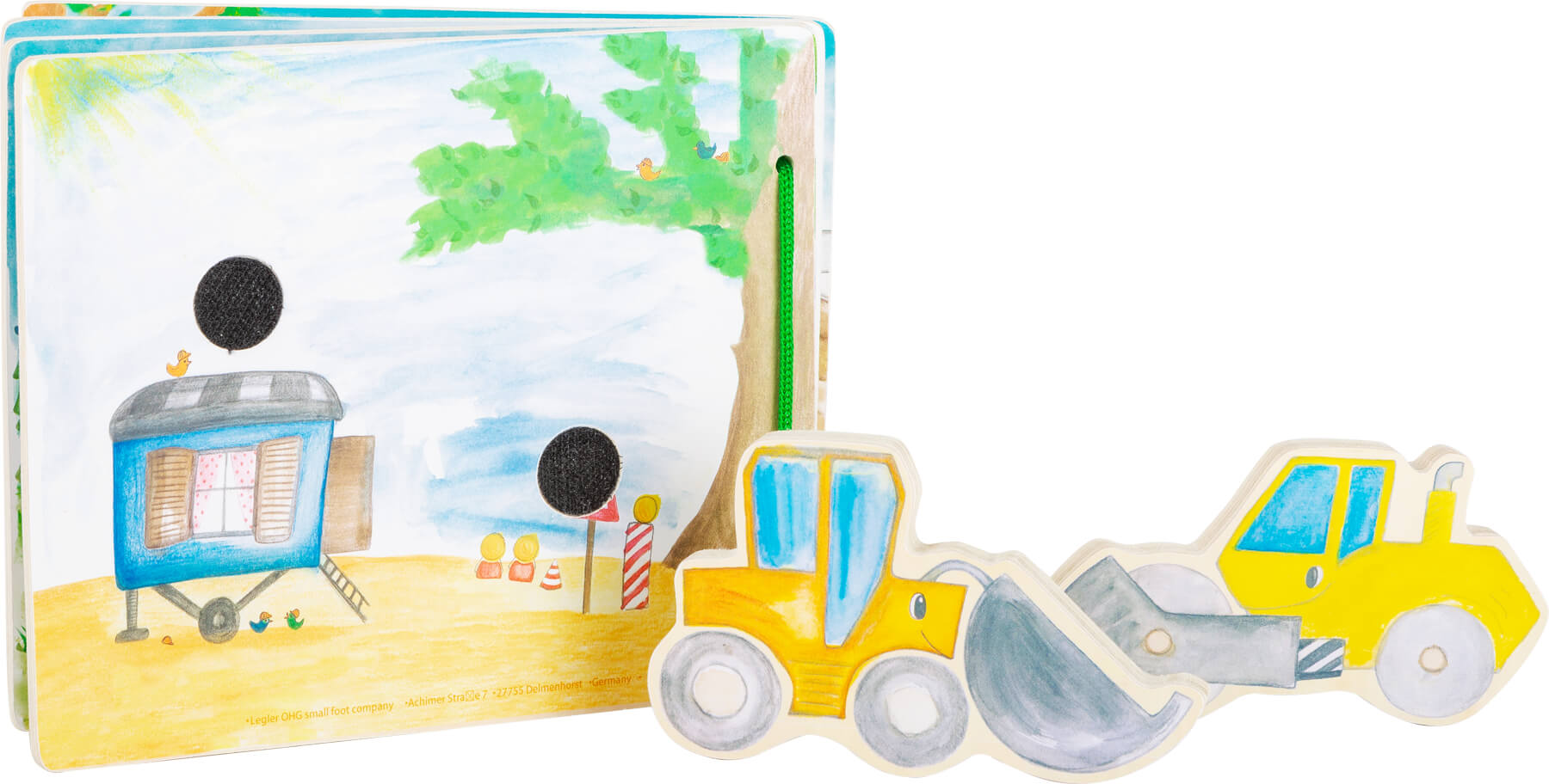 Livro interativo small foot "O Construtor" mostrando uma cena de praia e veículos de construção de madeira.