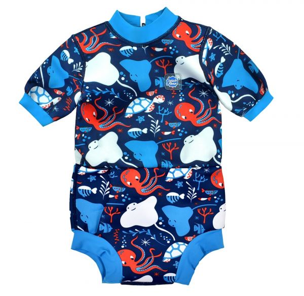 Fato de praia/piscina térmico infantil Splash About Happy Nappy Wetsuit, modelo "Under The Sea", com padrão de criaturas marinhas coloridas em fundo azul.
