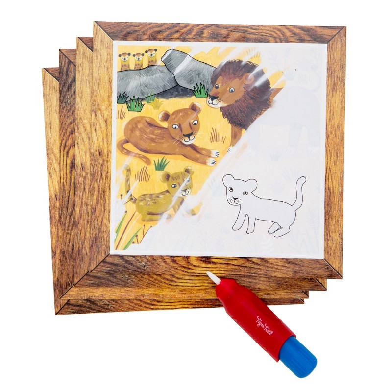 Comparação lado a lado: quadro seco (sem cor) e quadro molhado com imagens mágicas reveladas.