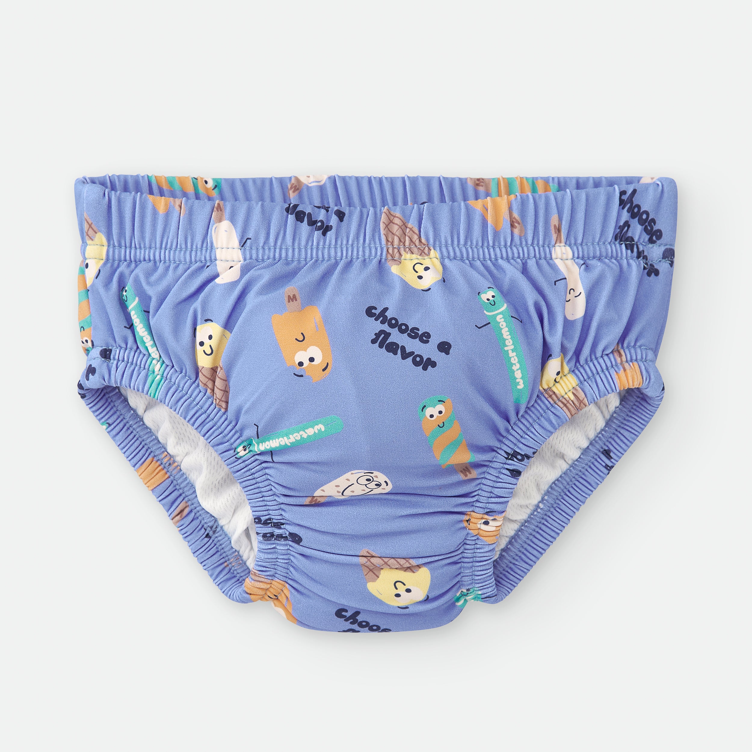 Focagem na parte frontal da cueca/fralda de praia Waterlemon azul com padrão de gelados coloridos e texto "choose a flavor". Elásticos visíveis.
