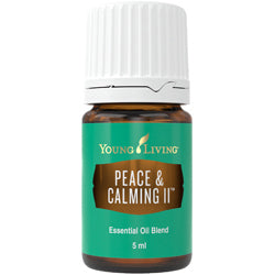 Frasco de 5ml de óleo essencial Young Living Peace & Calming II com rótulo azul e branco, destacando a marca e o nome da mistura.