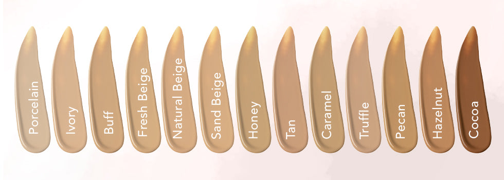 O frasco da base líquida Savvy Minerals ao lado de ingredientes chave como sândalo e abacate, enfatizando a fórmula natural e vegana.